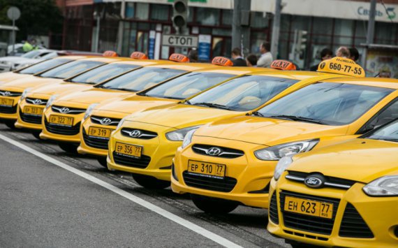 В Сочи предложили забирать машины у незаконных таксистов‍