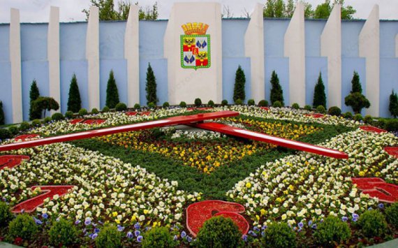 В Краснодаре после реконструкции запустили цветочные часы